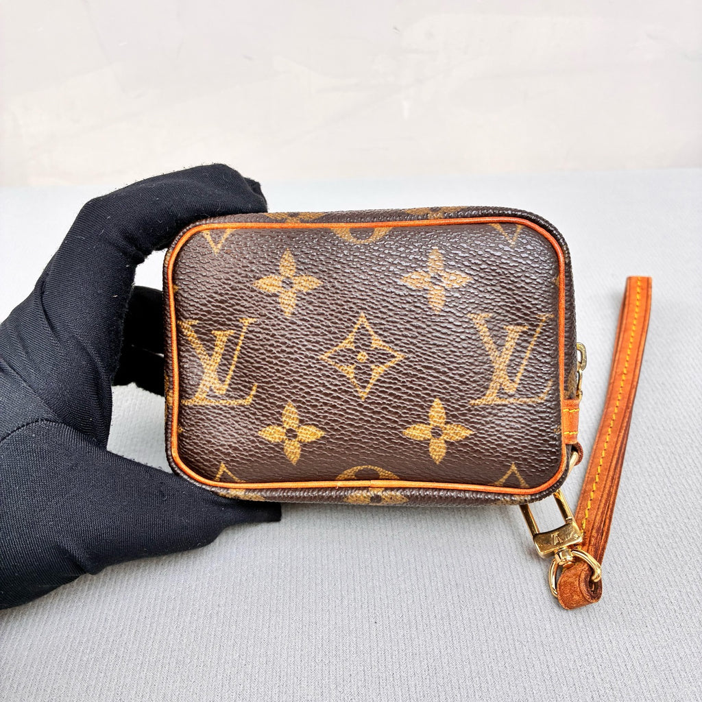 Louis Vuitton/LV Brown Monogram Tofu Block Clutch Bag Coated Canvas 99% New Size 11*8cm