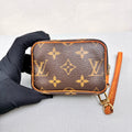 Louis Vuitton/LV Brown Monogram Tofu Block Clutch Bag Coated Canvas 99% New Size 11*8cm