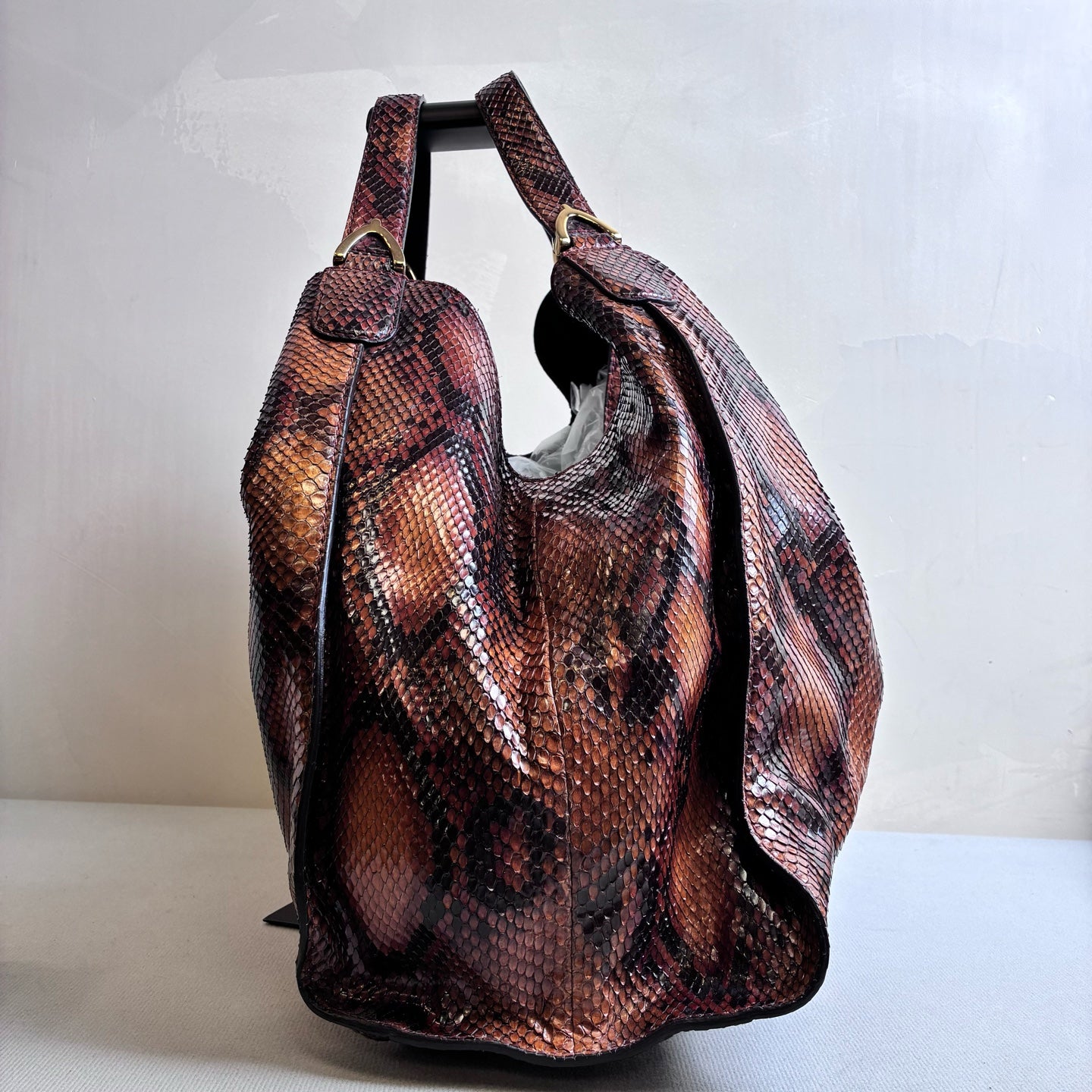 Gucci 99% New Snake Leather Underarm Shoulder Tote Bag Limited Edition Brown Size 42*38
