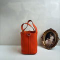 Hermes Basket 18 Frame R刻 Mint Condition Size: 18 x 13 x 18 Hermes Orange TC Leather