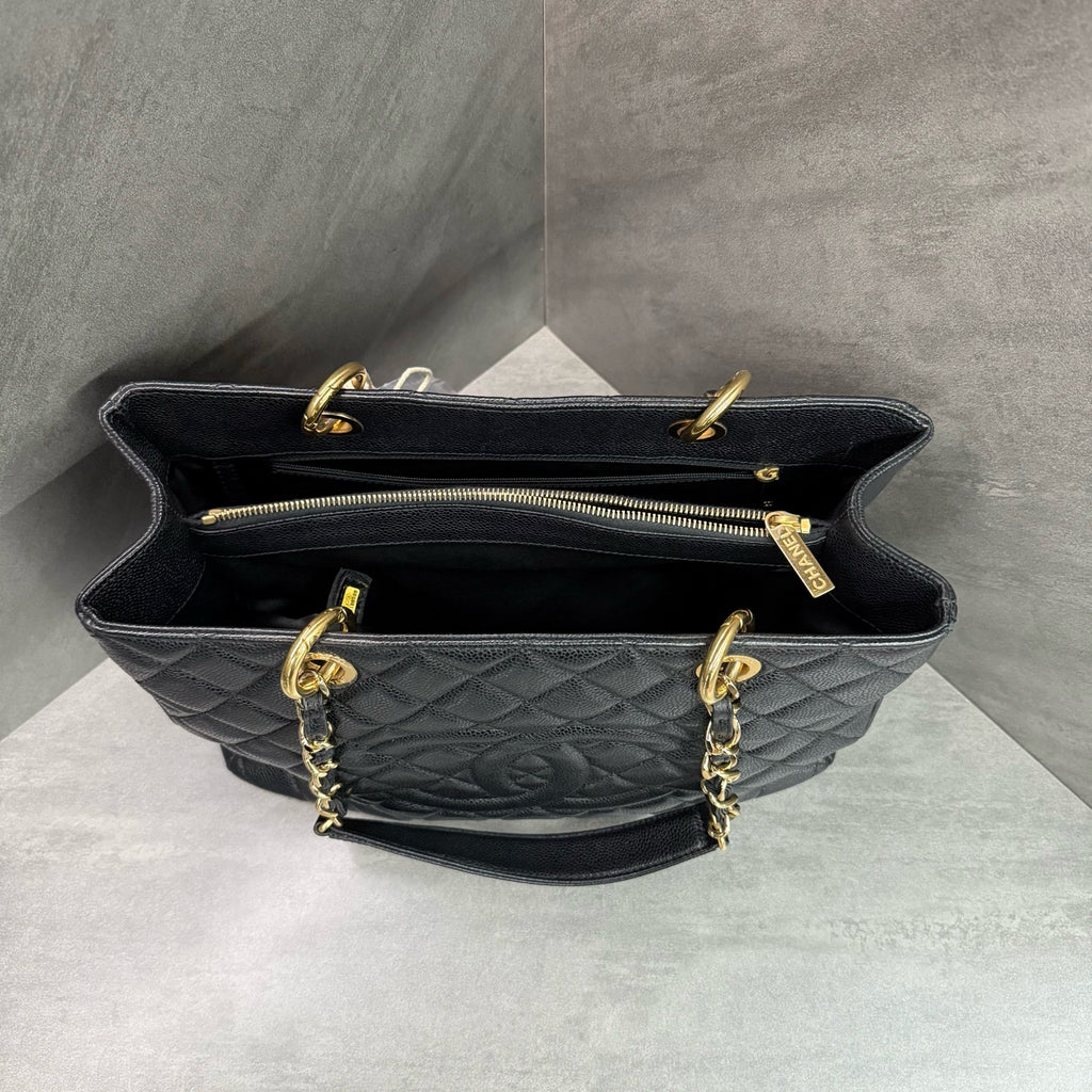 Chanel gst lychee cowhide black gold 16k card with strap