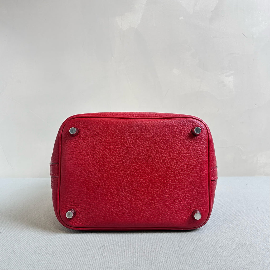 Hermes T刻 99% new Piction 18 basket in red leather, size 18*18.