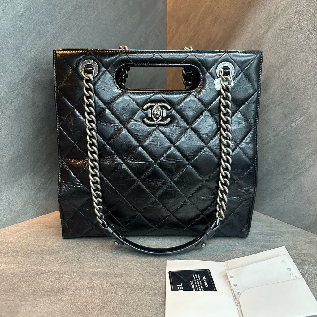 Chanel Mumbai collection Black and silver chain Tote bag, 23K with cassette ticket