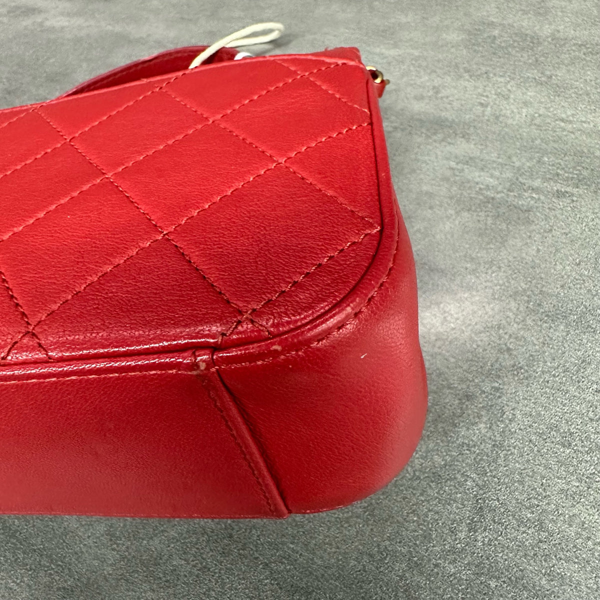 Chanel 19 Bag Red with Gold Hardware Lambskin Messenger Handbag Crossbody Bag 28 Opening with Card and Receipt