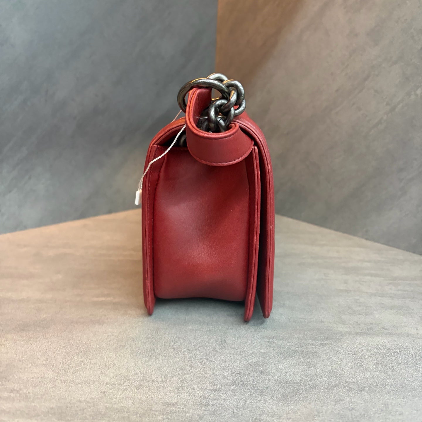Chanel leboy medium size red lambskin, 18-card slot with card compartments, structured silhouette, clean interior
