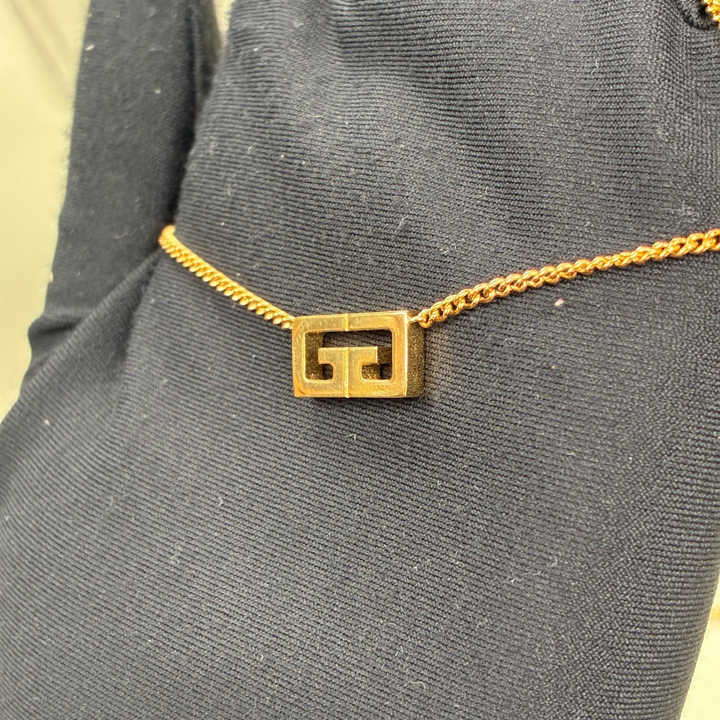 Givenchy Golden Necklace Italy 99% New