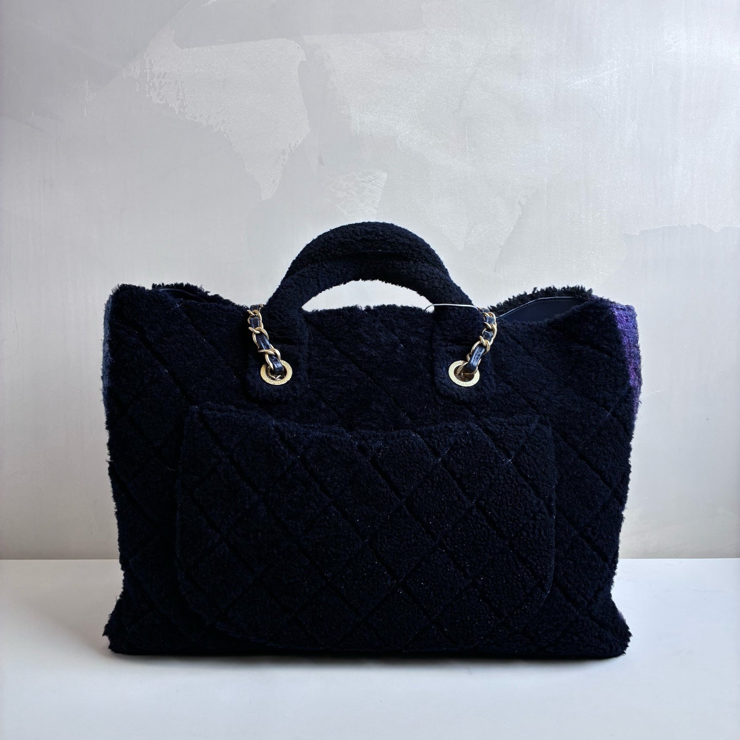 Chanel Plush Quilted Wool Tote Bag 30 Opening with Card Size: 42*30*13 99% New