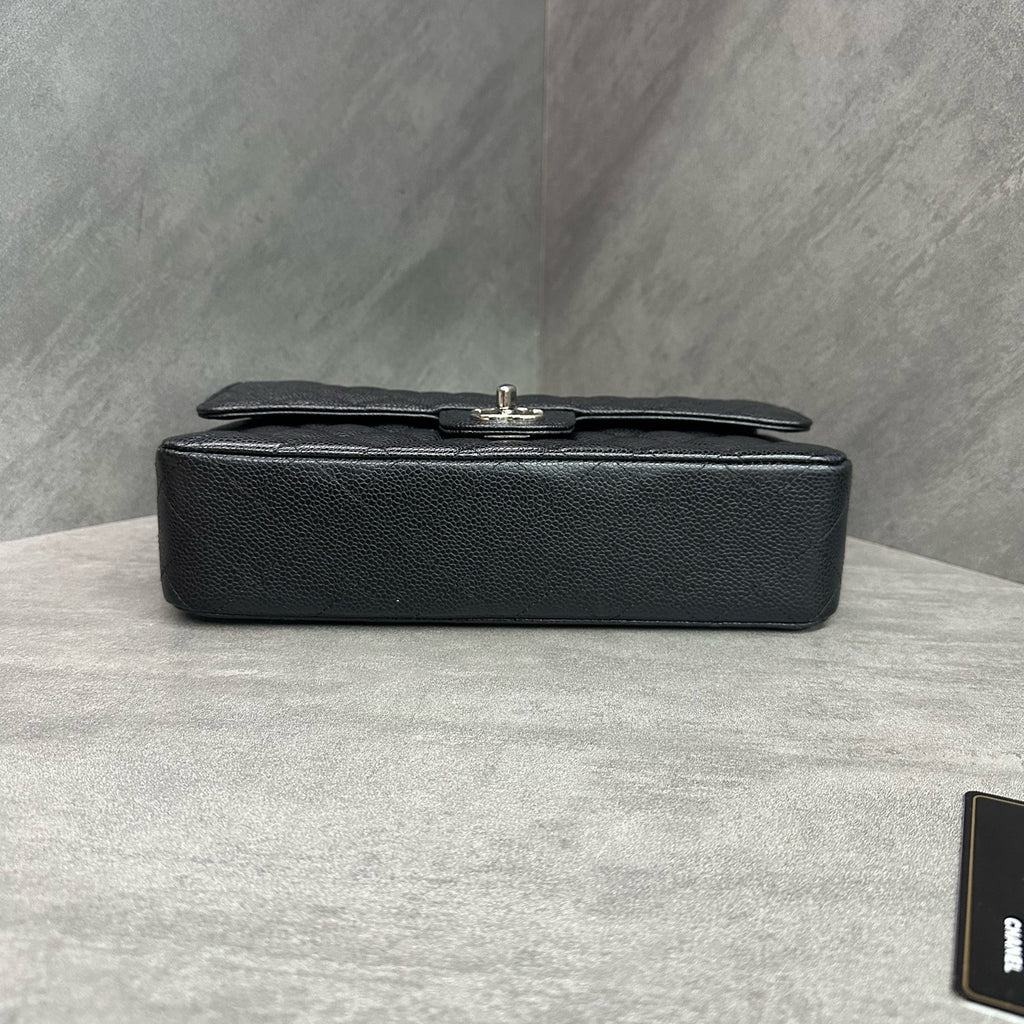 Chanel CF Medium Black/Silver Litchi Lambskin Chain Bag 19, Comes with Card, Structured Shape, Clean Interior