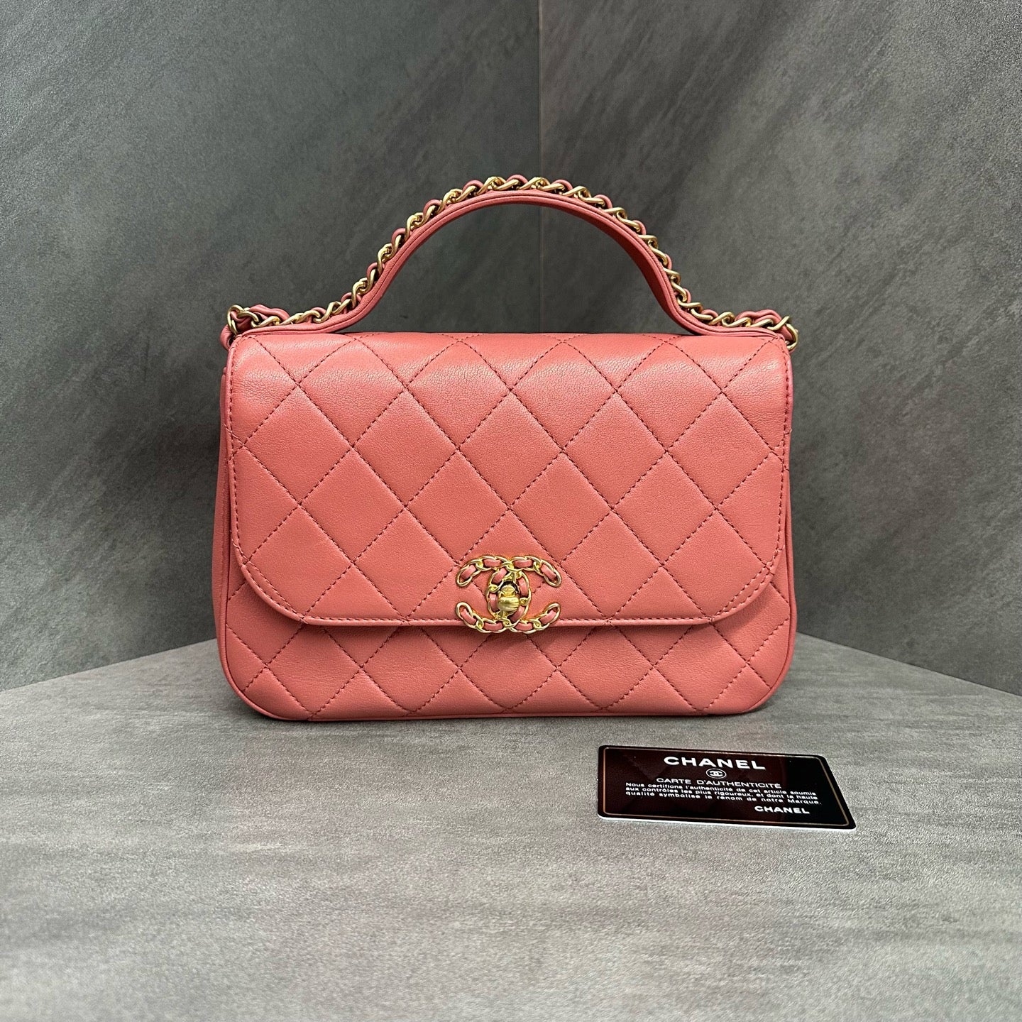 Chanel 19 Bag Red with Gold Hardware Leather Messenger Bag 28cm with Card Structured Shape Clean Interior (Consignment)