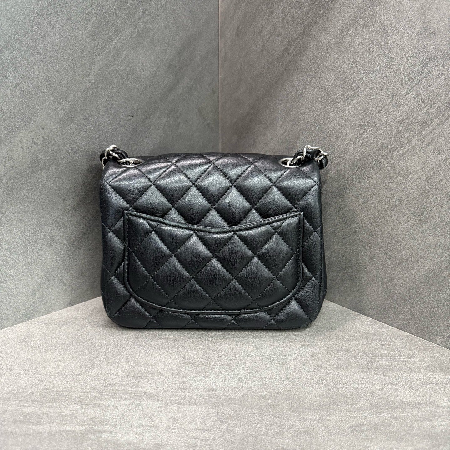 Chanel Fang Chubby black silver sheepskin 26 open strap card in original color