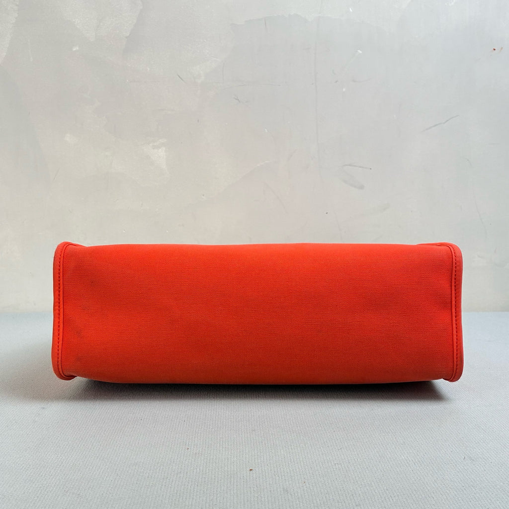 Hermès Herbag 31 H Frame, Hermès Orange Leather, 98% New, Size 31*25.