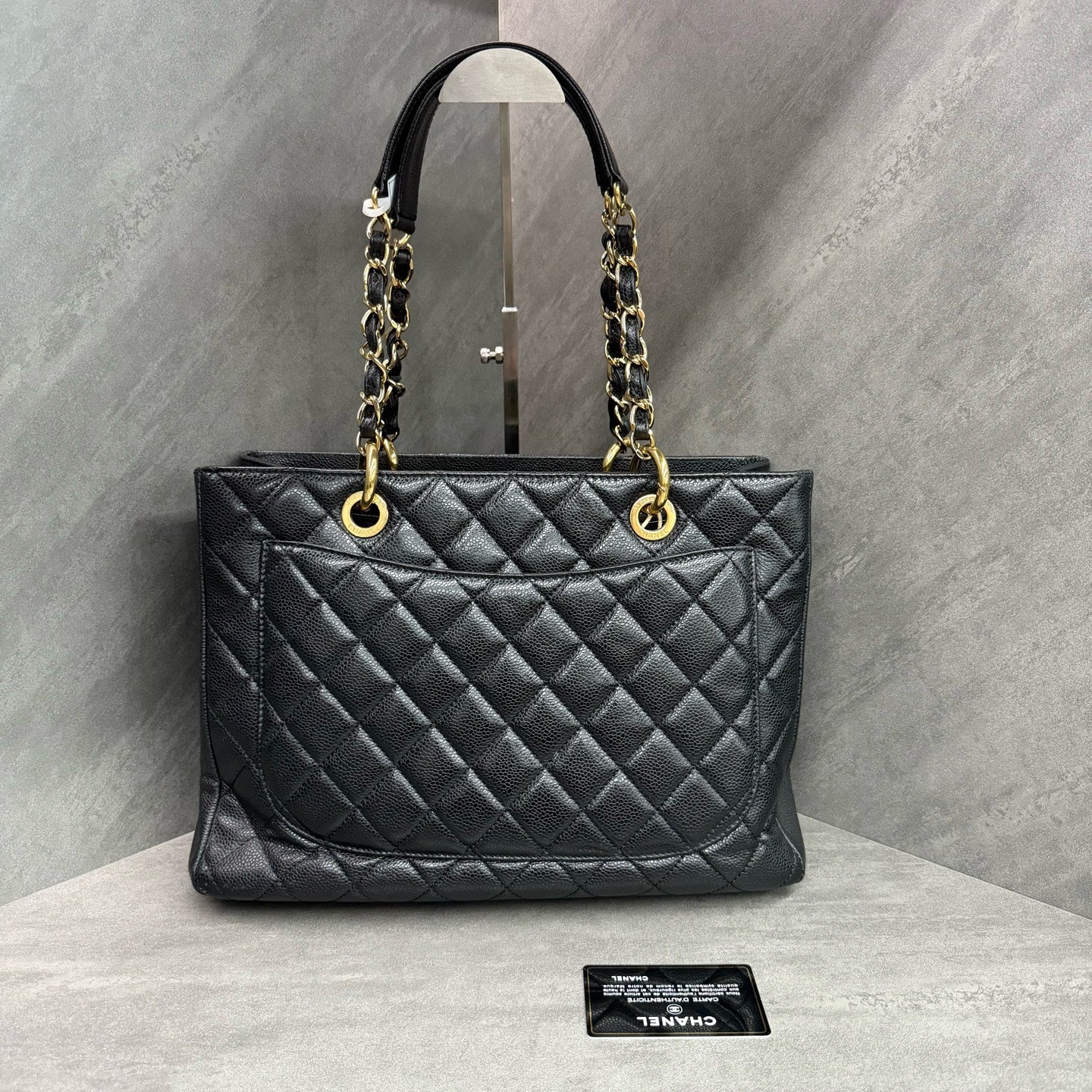 Chanel gst lychee cowhide black gold 16k card with strap