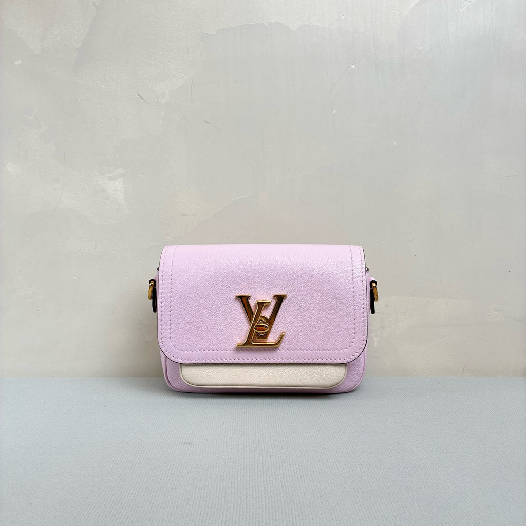 Louis Vuitton Lockme Tenger Full Leather Pink and White Messenger Bag, Single Shoulder Crossbody Bag, Convertible Double Shoulder Straps, Chip Version.