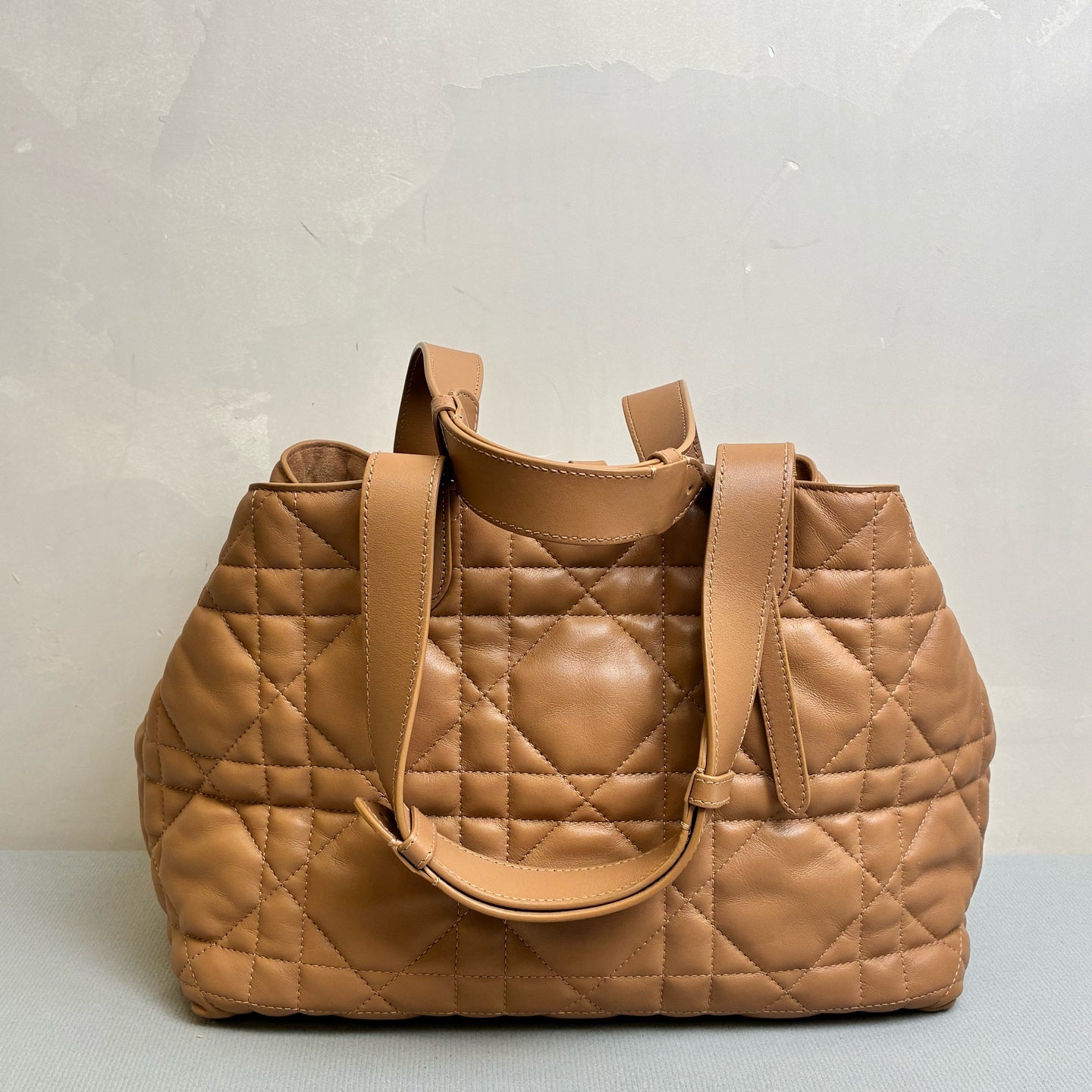 99% New Dior Horizontal Indigenous Toujours Milk Tea Color Medium Tote Basket 2024 Code Size 28.5