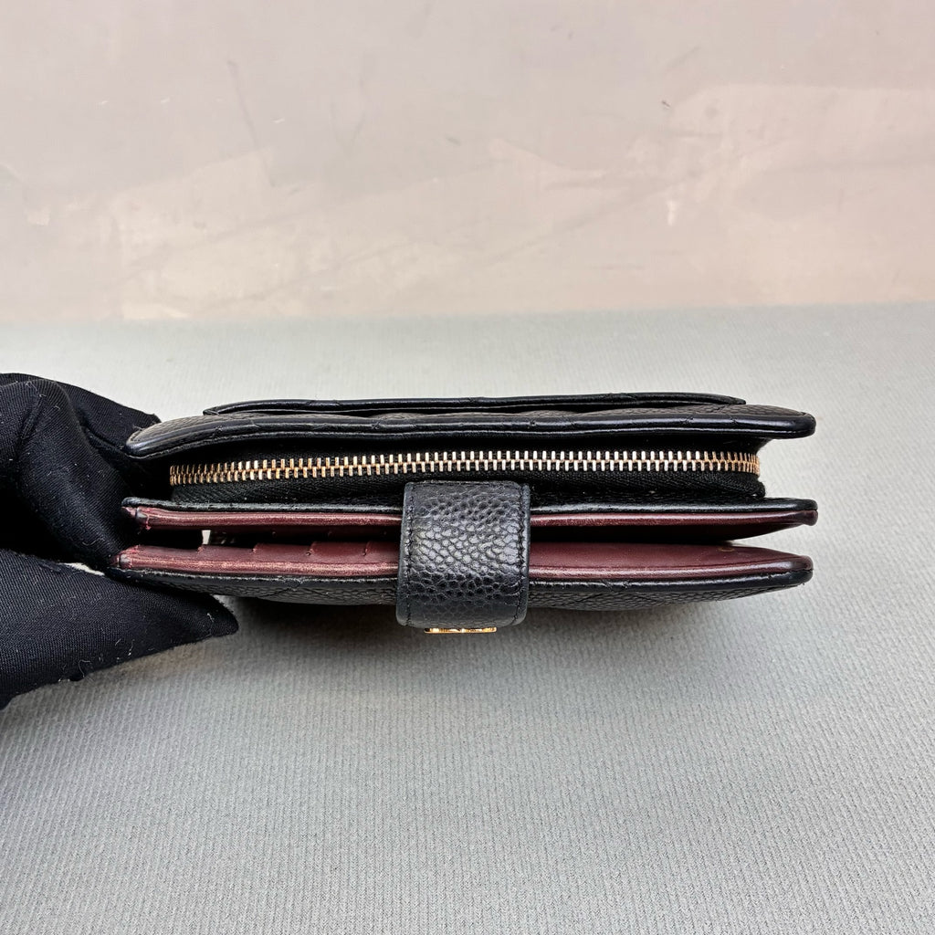 Chanel Black Gold Litchi Leather Short Wallet, 21 Series, Classic Diamond Pattern, Gold Logo Clasp, Interior Burgundy Color, 98% New Condition.