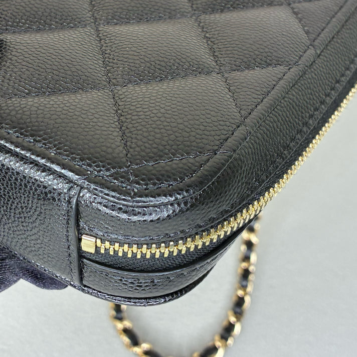 CHANEL Laser 29 Open Black Gold Lychee Grain Cowhide Phone Bag 99% New Size 10*17
