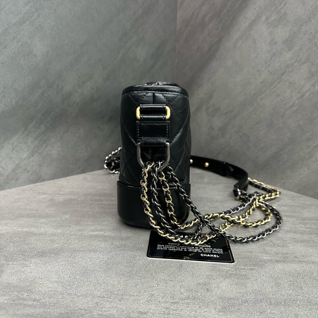 CHANEL black gold cowhide small size 24-carat card case with a clean inner lining