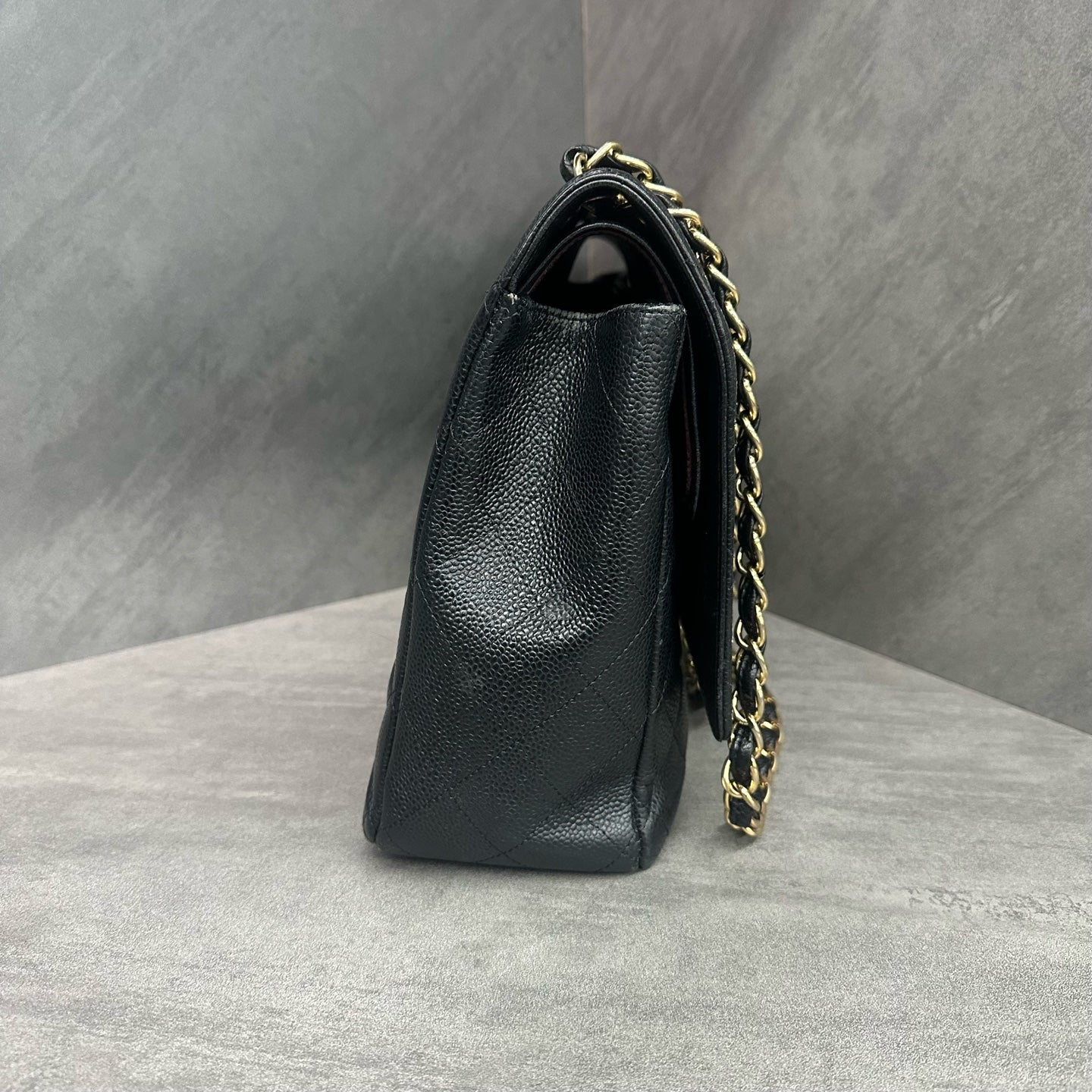 Chanel CF Maxi Black Gold Goatskin Chain Bag 15 Opening, Structured Shape, Clean Interior