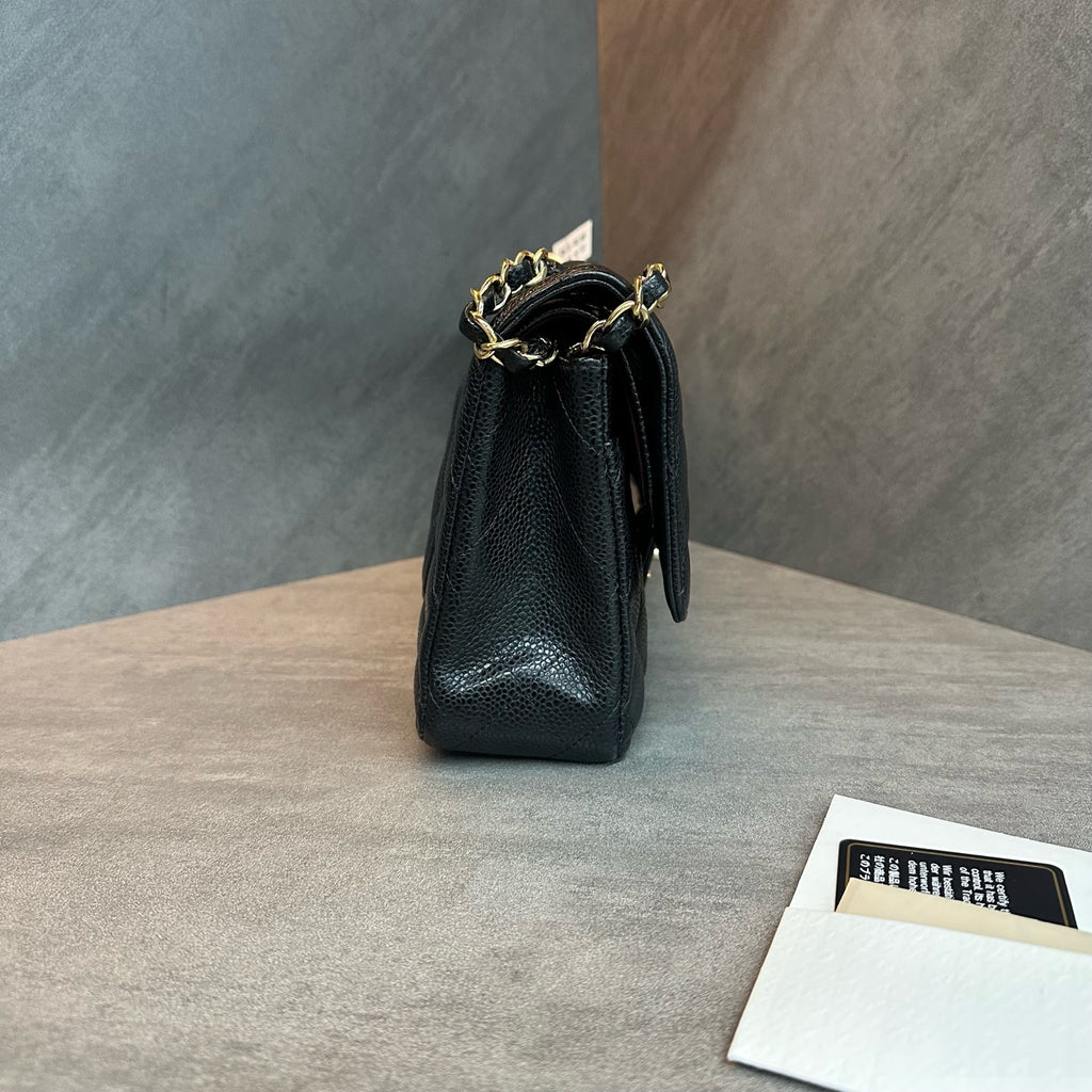 Chanel cf medium size black gold lychee cowhide chain bag, 15 opening, cassette, ticket bag type, three-dimensional, clean inside