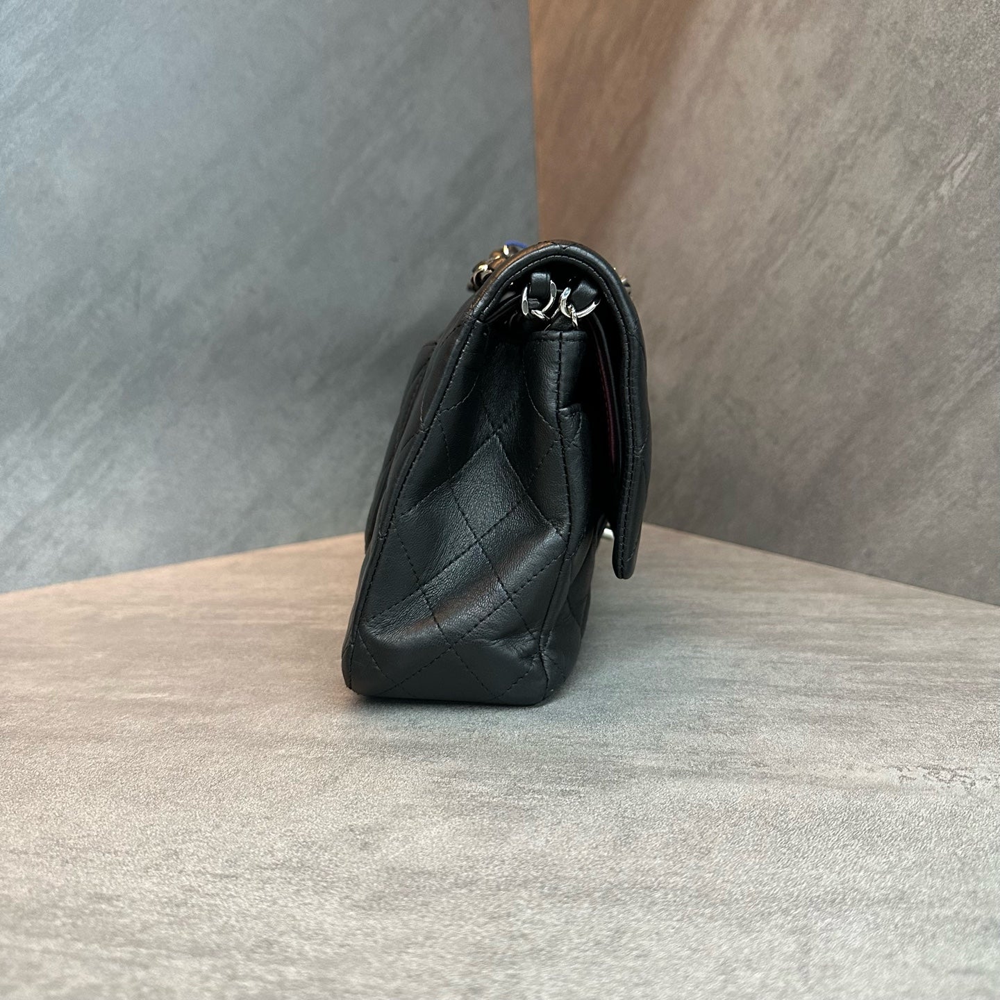 Chanel cf medium-sized black and silver sheepskin chain bag, 19 kai, cardless, three-dimensional, clean inside