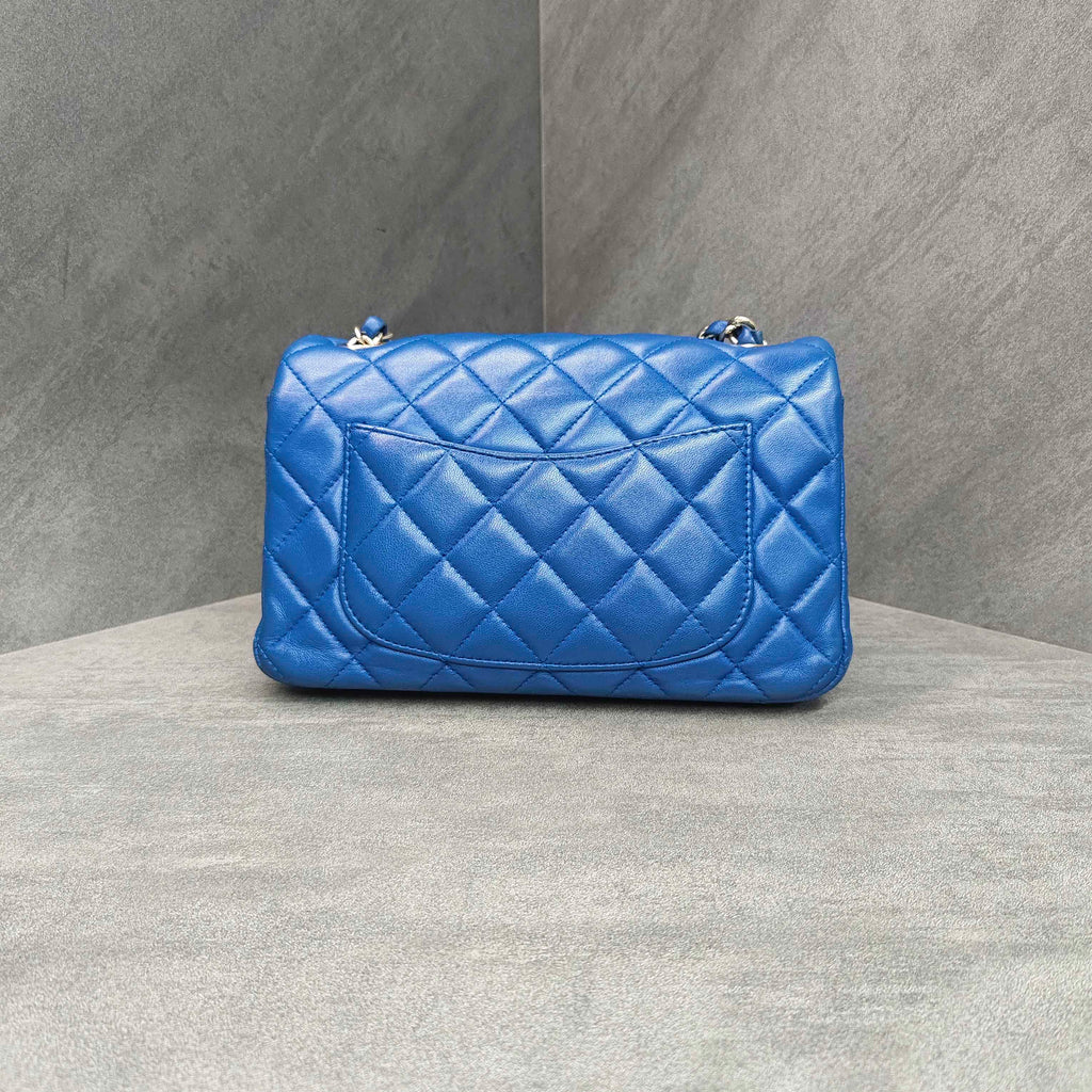 Chanel CF Large Mini Blue Gold Lambskin Chain Bag 24K Bag Shape Three-dimensional Interior Clean
