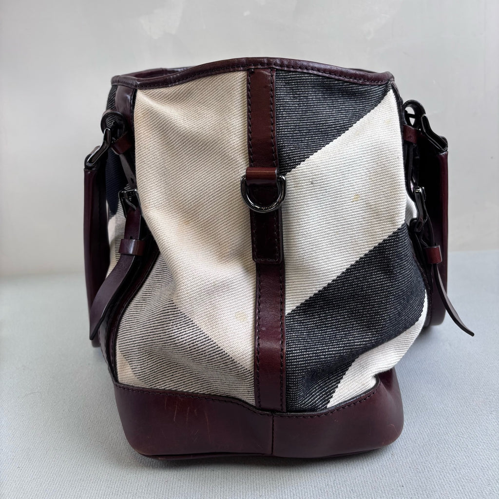 Burberry 98% New Honey Brown Tote Bag Canvas with Leather, Size 25*35