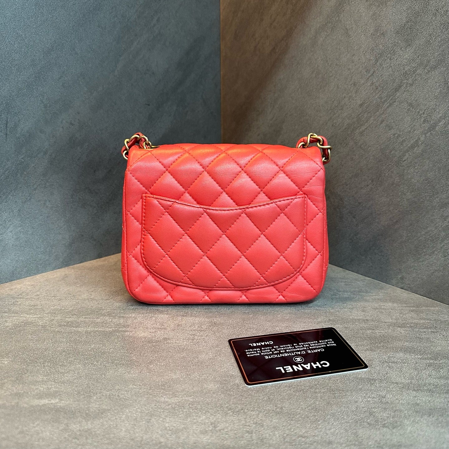 Chanel cf Square Fat Man Red gold sheepskin chain bag, 27 openings, card bag type, three-dimensional, clean inside