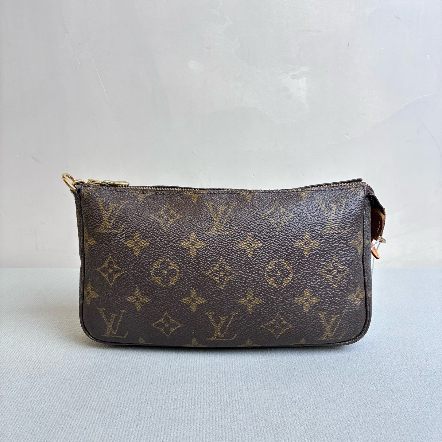LV/Louis Vuitton Classic Monogram Side Bag Brown 99% New Size 21*13