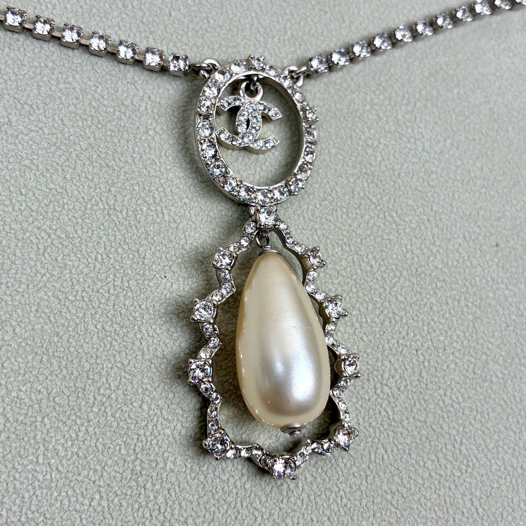 Chanel Crystal Pearl Double C Necklace, 99% New