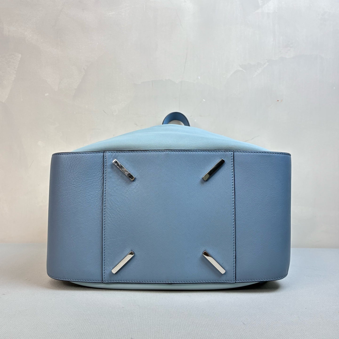 Loewe Hammock Bag 99% New Multiple Carrying Styles Calfskin Fog Blue Size 31*30 Original Price 24500