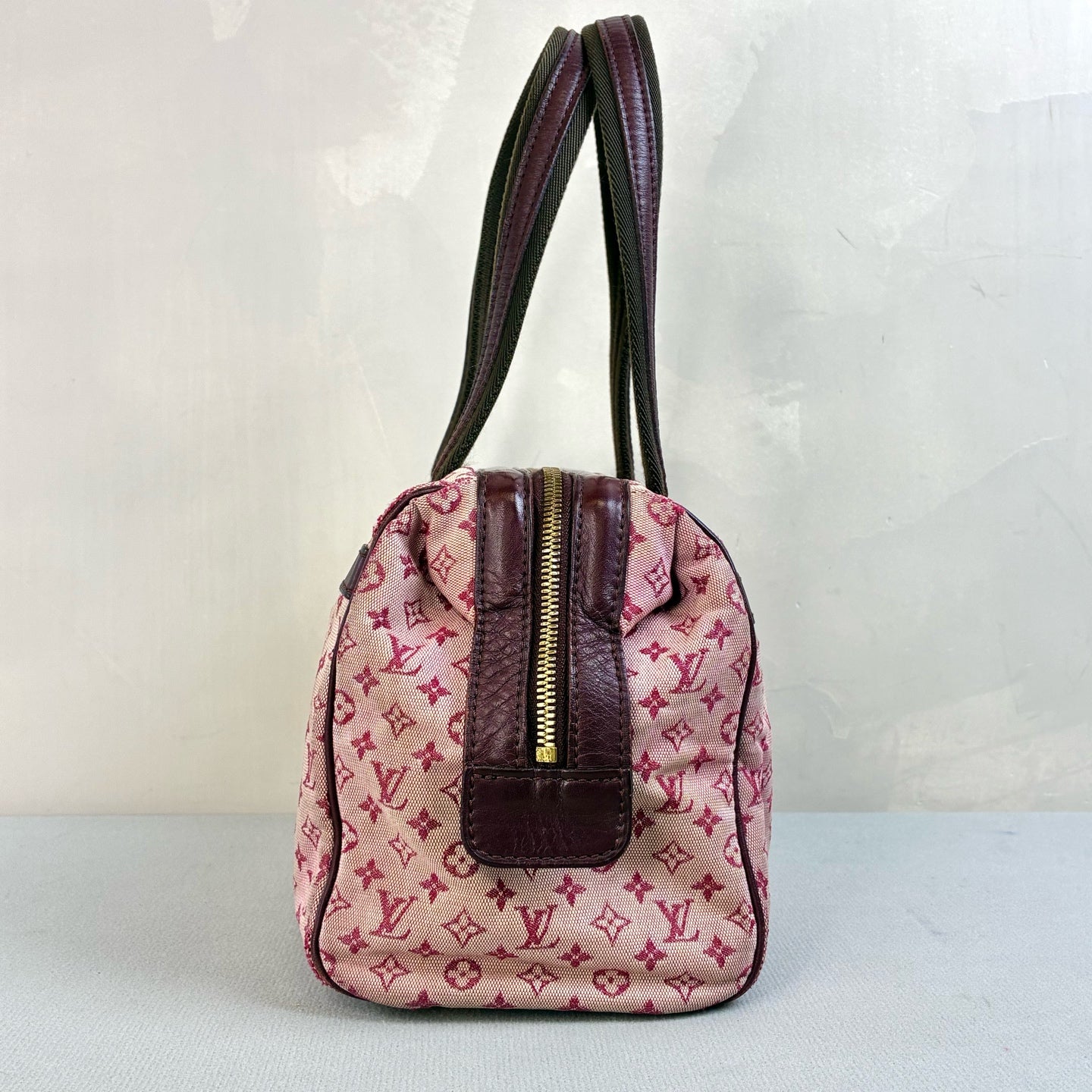 LV/Louis Vuitton 96% New Pink Denim Monogram Boston Handbag Size 27.5*18