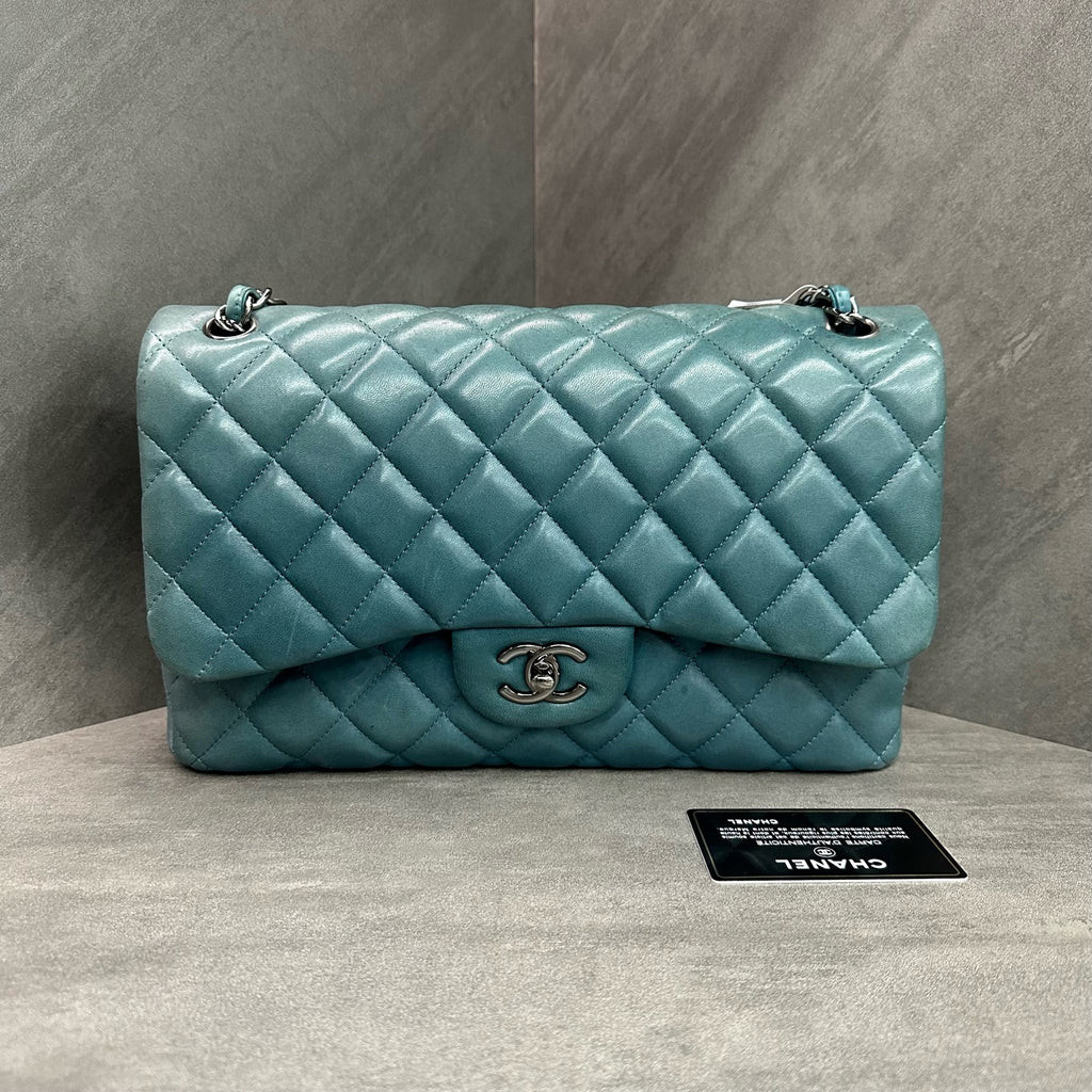 Chanel CF Jumbo Lake Blue Lambskin Chain Bag with Silver Hardware - 15 Opening with Card - Three-Dimensional Shape - Clean Interior