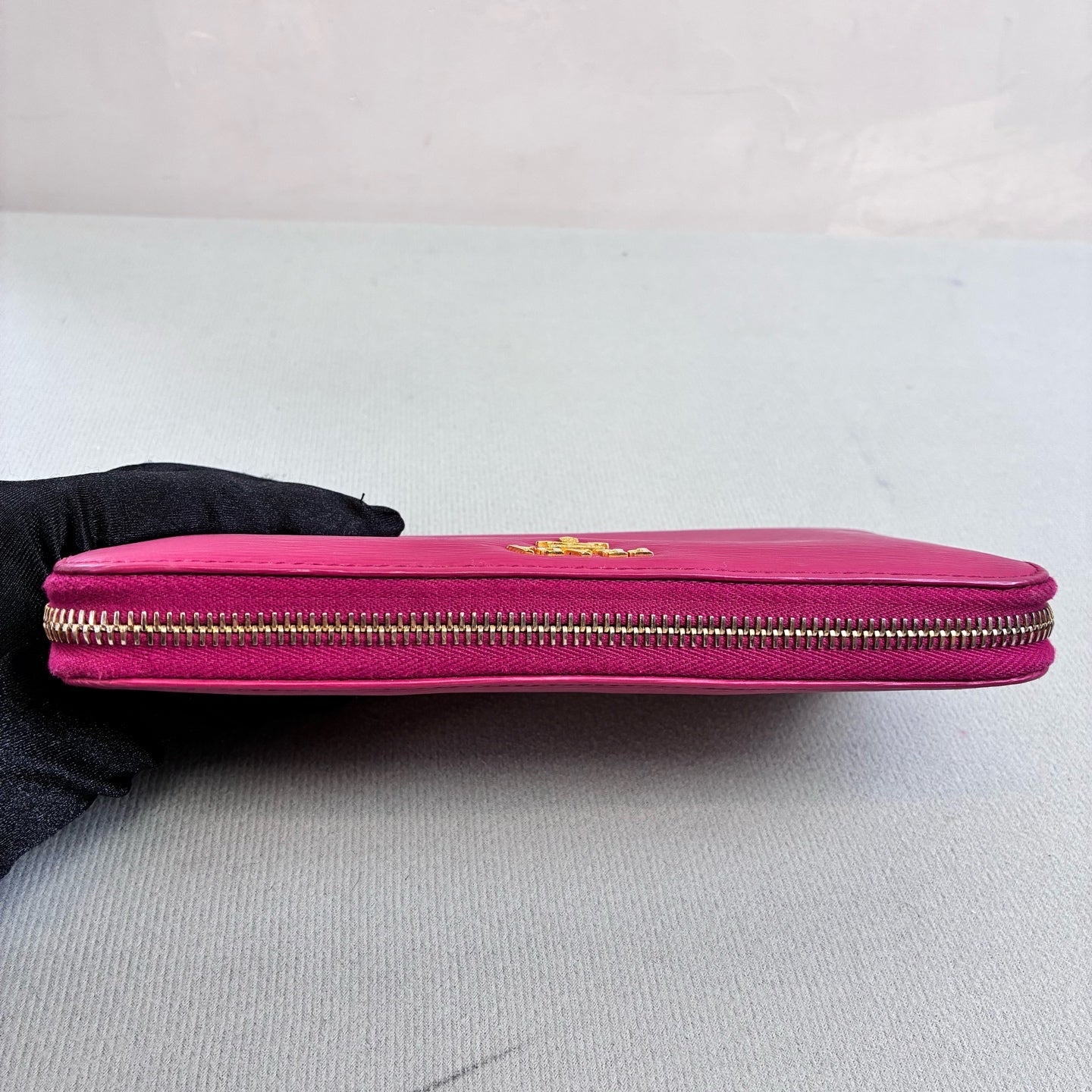 Prada 98 New Long Wallet, Fuchsia Ripple Leather, Gold Logo, Size 20*11.