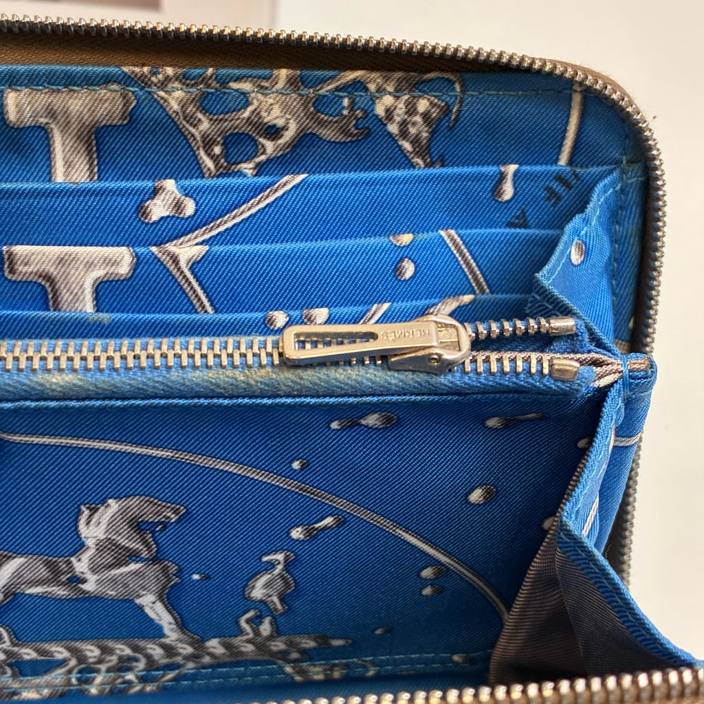 Hermès Silk in Series Long Wallet Size 20×11