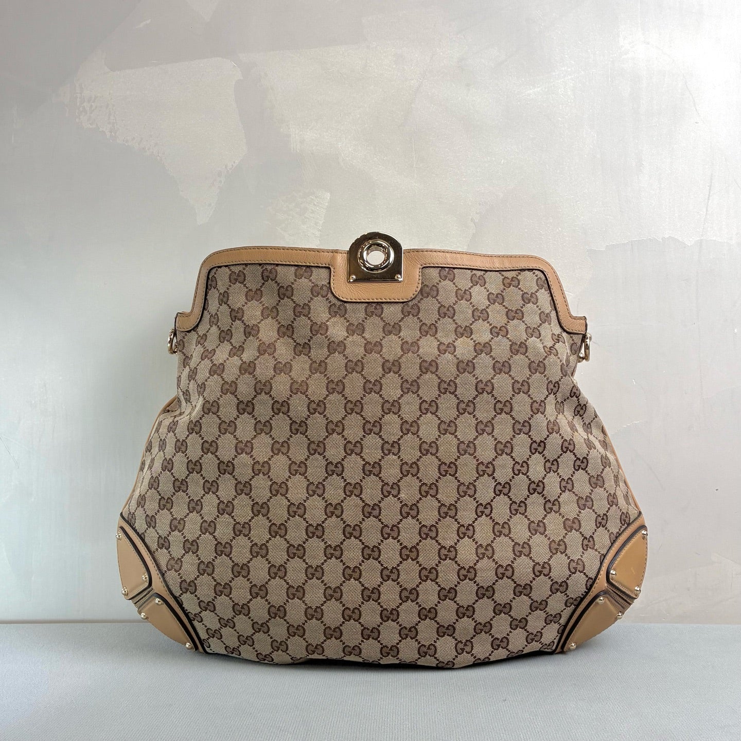 Gucci Nearly New 99% Crossbody Vintage Monogram Tote Bag Canvas with Leather Details Size 45*39