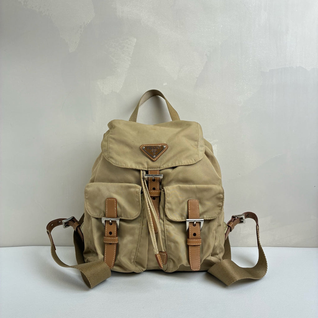 Prada Waterproof Nylon Backpack 1BZ677 Model Khaki Color Size 28×23.5×12cm