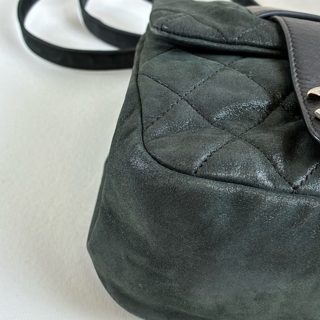 Chanel Grey Green Cambridge Messenger Bag Crossbody Bag 14 Open with Card 25×15 Medium Size Adjustable Shoulder Strap