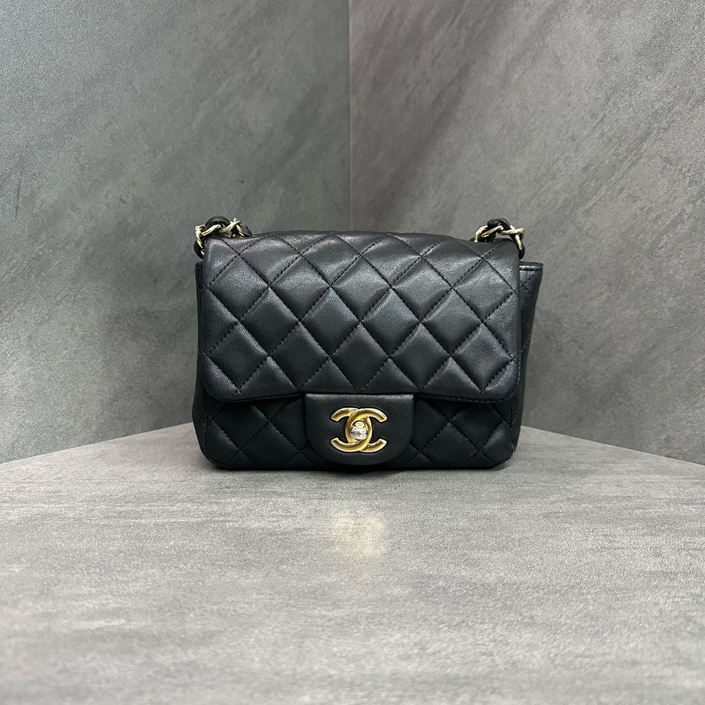 Chanel cf Square Fat Man Black gold sheepskin Chain bag, 17 open bag type, three-dimensional inside clean