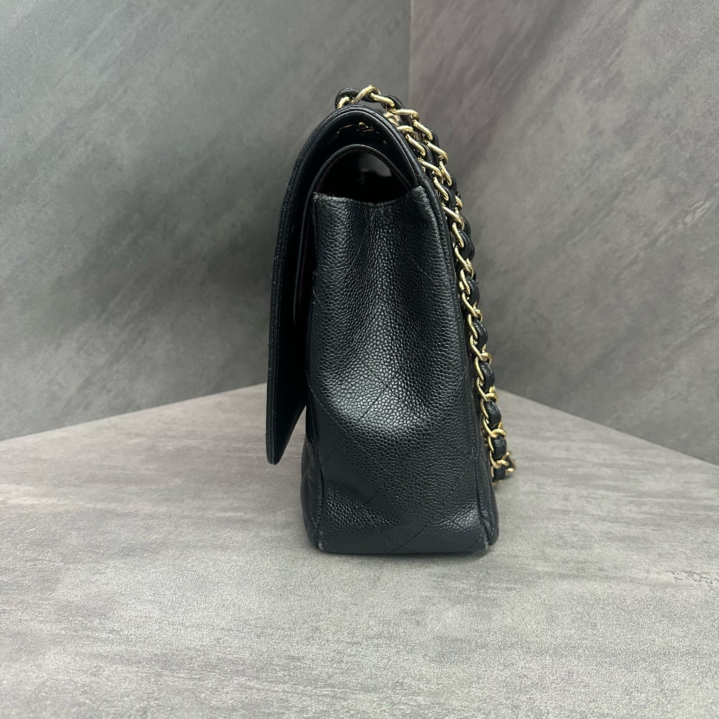 Chanel CF Maxi Black Gold Goatskin Chain Bag 15 Opening, Structured Shape, Clean Interior