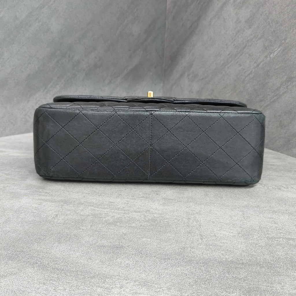 Chanel CF Jumbo Black Gold Lambskin Chain Bag 15 Opening