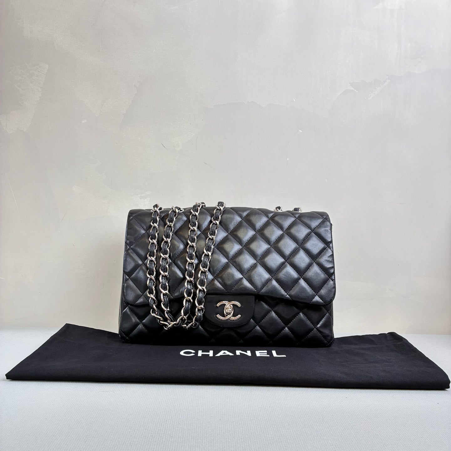 Chanel CF Jumbo Single Flap Lambskin Black & Silver Size 30cm*21cm 13 Open