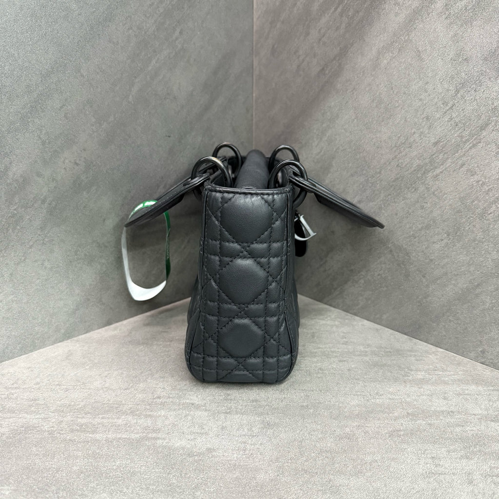Dior Lady Dior 3-grid Matte Black Sheepskin, 2020 serial code, original condition