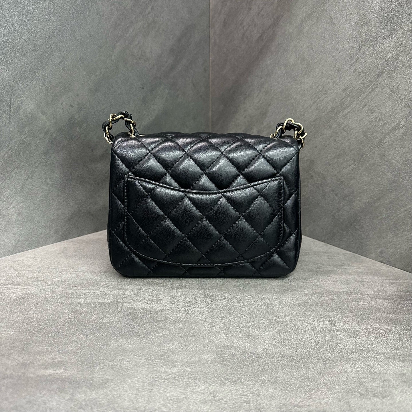 Chanel cf Fang Fattie black gold sheepskin chain bag Chip shape three-dimensional inside clean