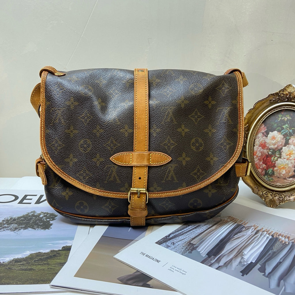 LV/Louis Vuitton Classic Monogram Vintage Small Gemini Shoulder Bag 98% New Size: 28*18*12 Monogram Coated Canvas