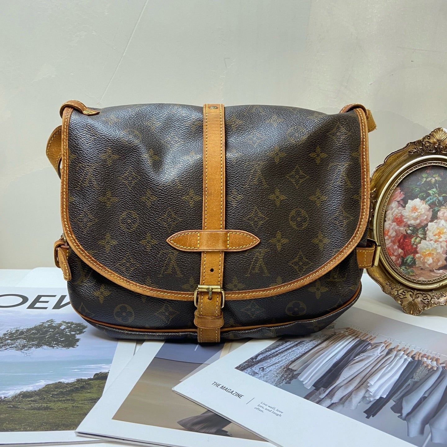LV/Louis Vuitton Classic Monogram Vintage Small Gemini Shoulder Bag 98% New Size: 28*18*12 Monogram Coated Canvas