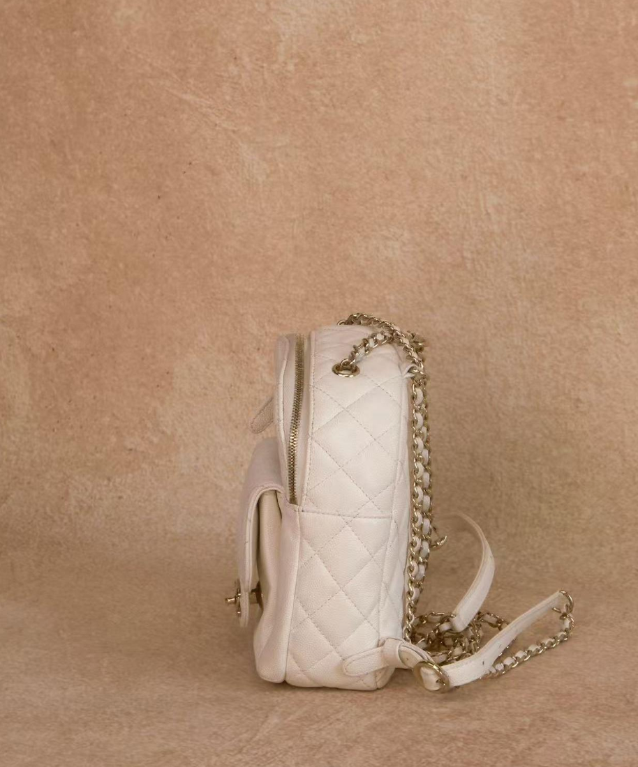 Interlocking CC Logo Quilted Caviar Leather Stylish Daypack Gold Zip, Convertible Shoulder Bag