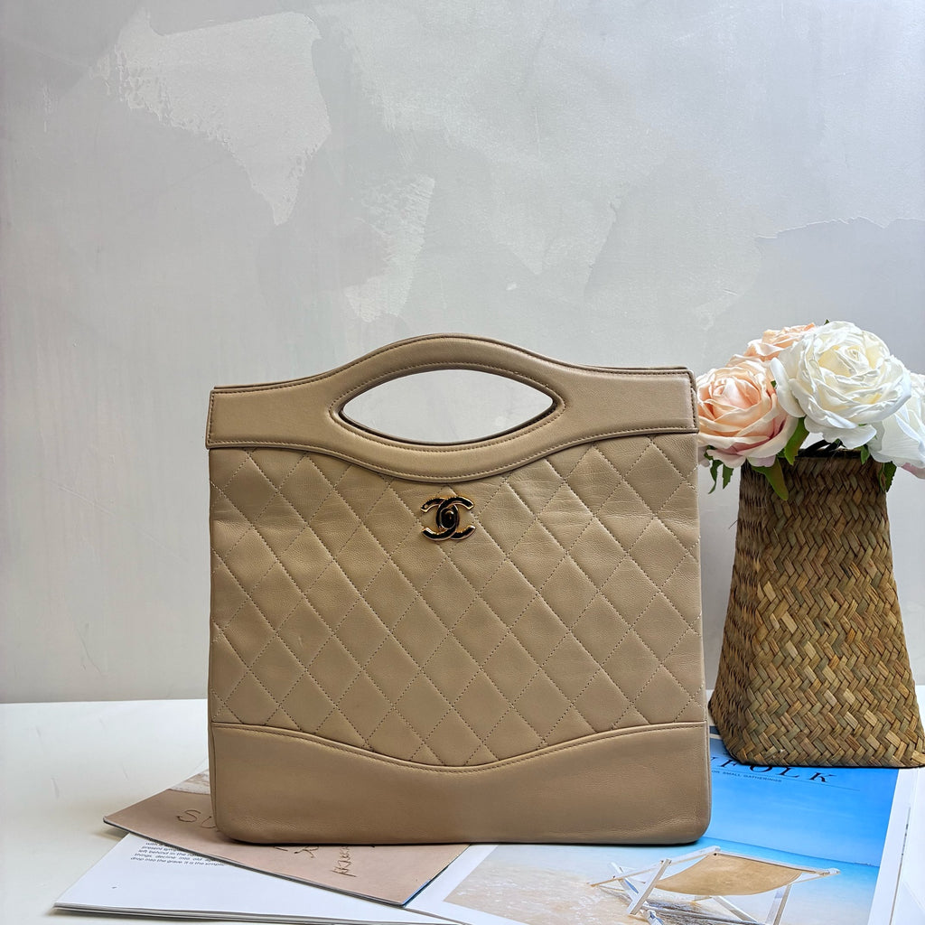 Chanel Vintage Lambskin 31Bag Small Handbag Shoulder Bag Milky Tea