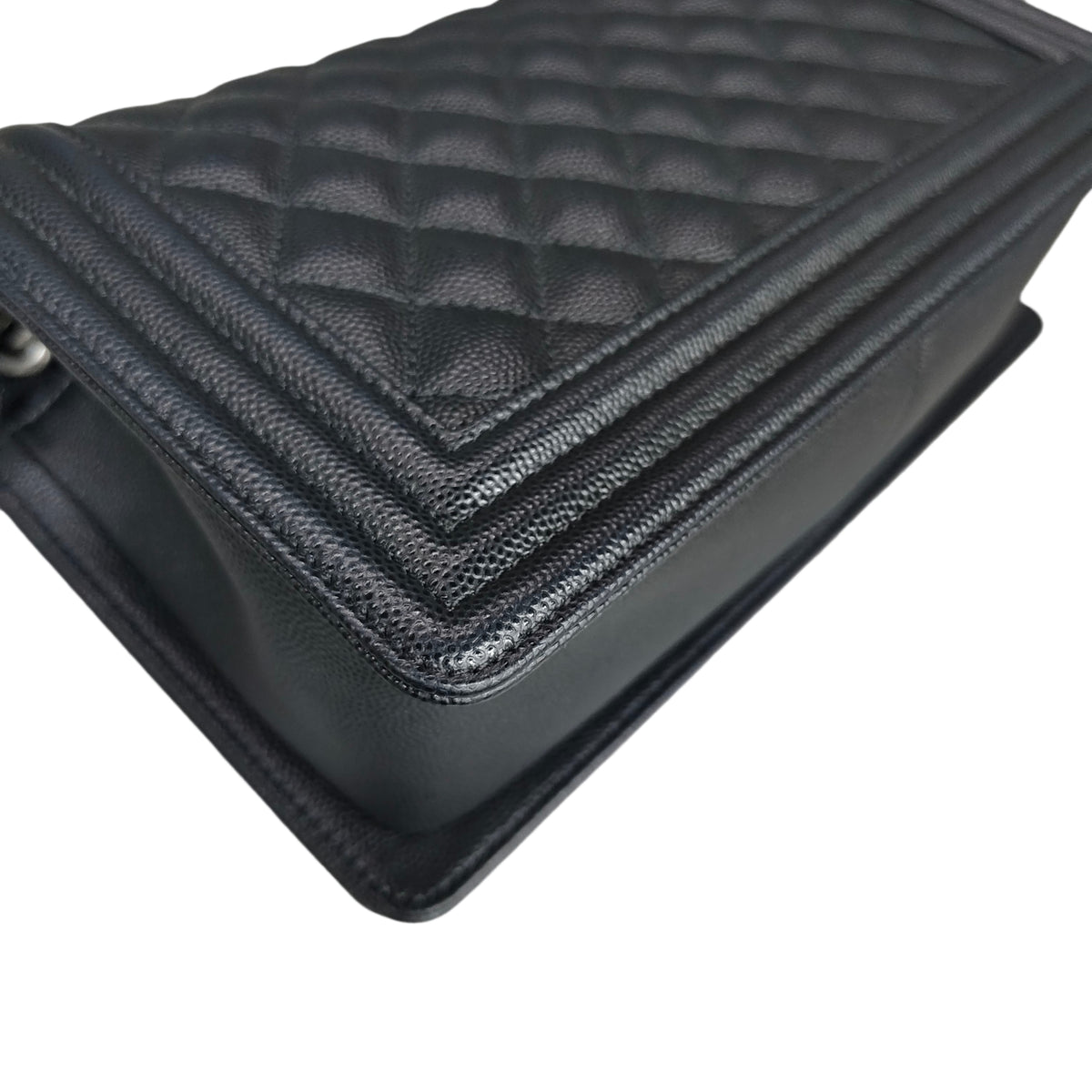 Chanel Le Boy Medium Black Silver Lambskin Chain Bag Chip Version, Structured Shape, Clean Interior.