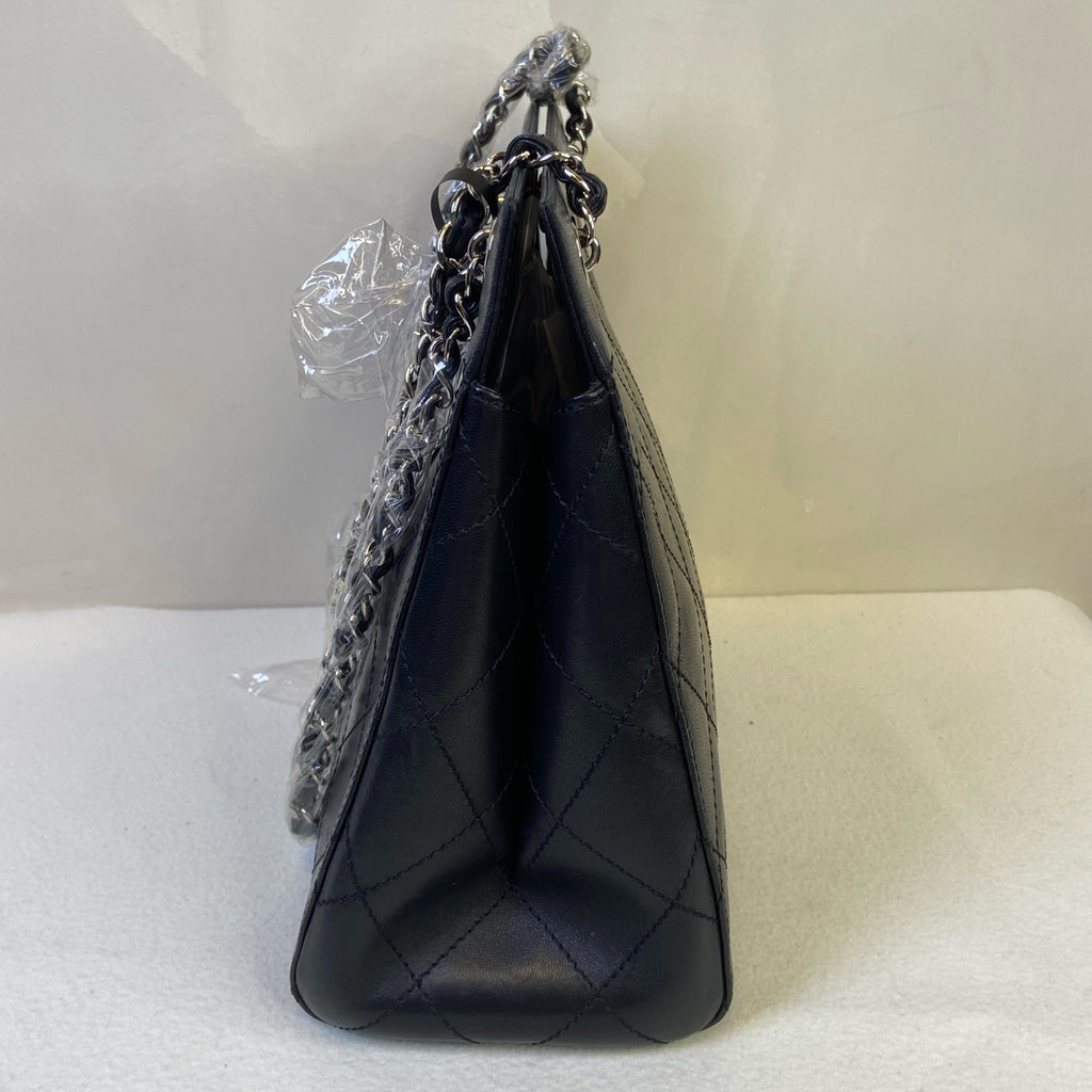 CHANEL Black with Silver Hardware Smooth Leather Music Score Chain Tote Bag