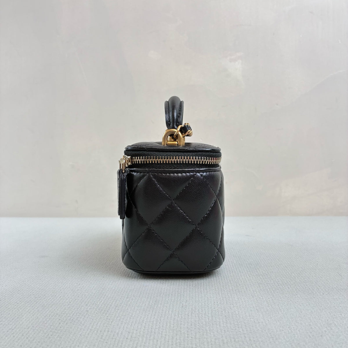 Chanel Black Gold Handle Mini Box Bag Lambskin Makeup Case Classic Quilted Pattern